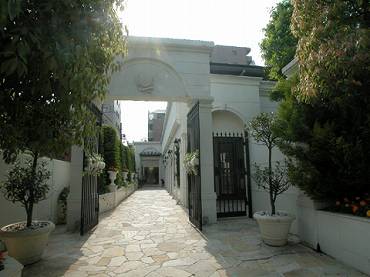 港区白金台　Art Grace club