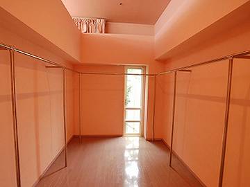 駒沢の中古一戸建て ウォークインクローゼット