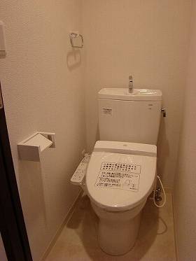 杉並区久我山の中古マンション　トイレ