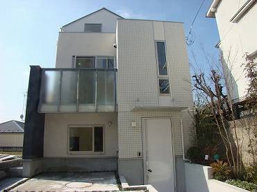 世田谷区代沢の新築一戸建て　外観