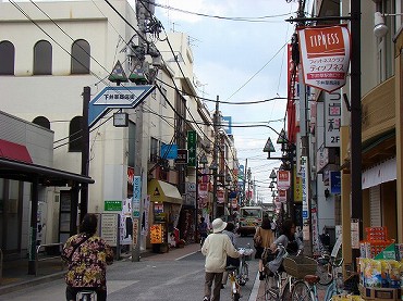本天沼新築一戸建て　商店街