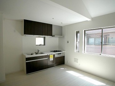 江古田新築一戸建て　キッチン