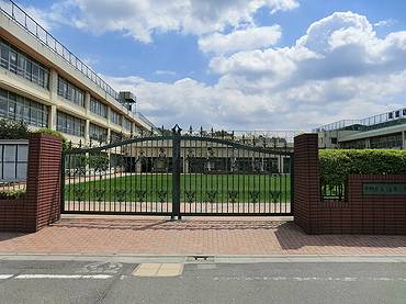 中野区江原町新築一戸建て　江原小学校