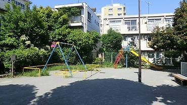 中野区南台新築一戸建て　れんげ公園：現地から800ｍ